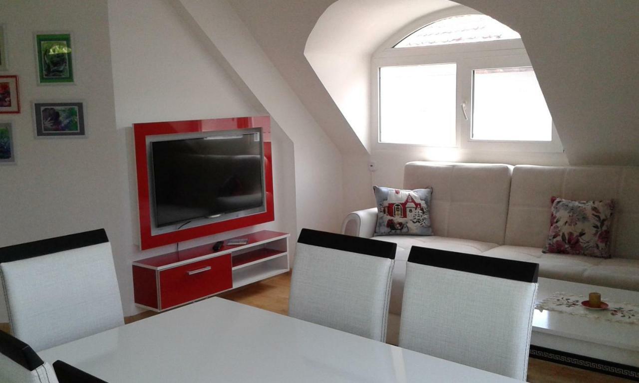 Apartment Sagittarius Kyustendil ภายนอก รูปภาพ